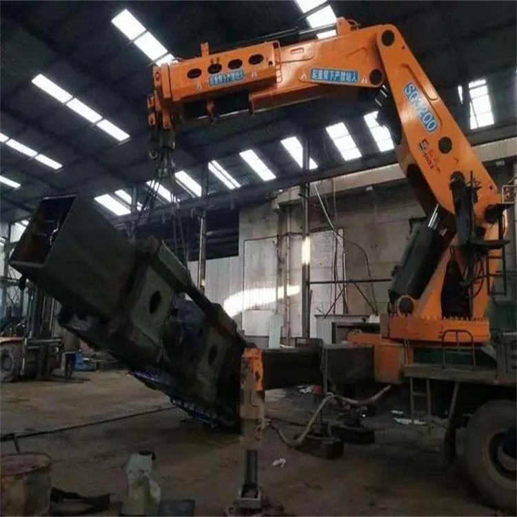 霍山县130吨折臂吊车出租吊机租赁附近电话