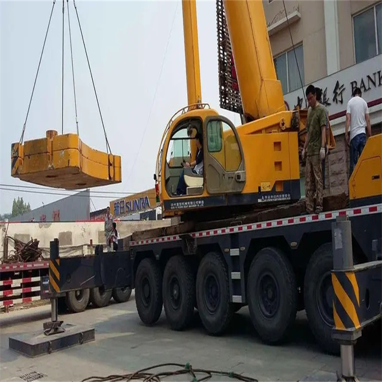 霍山县当地吊车出租|机器吊装|75吨|工厂搬迁服务